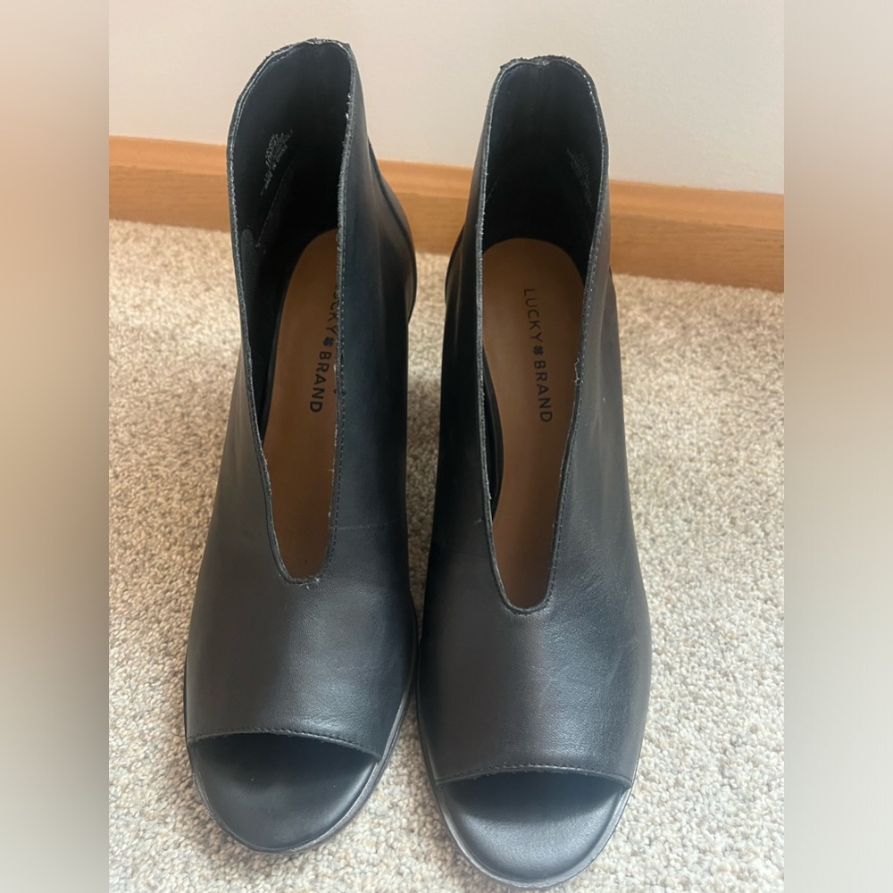 Lucky Brand Joal Black Open Toe Bootie Ladies size 10 like new no box